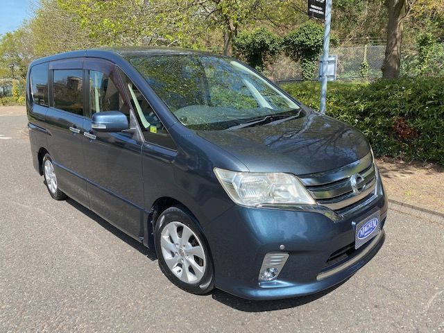 2011 Nissan Serena