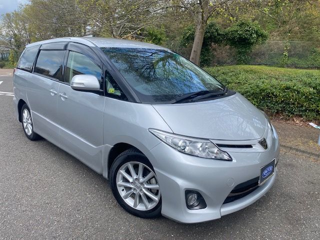 2011 Toyota Estima